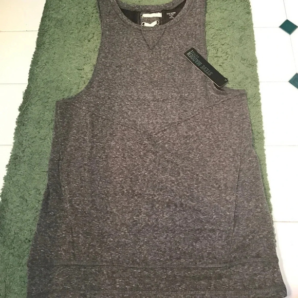 NWT STEVE MADDEN WORKOUT TOP - Picture 3 of 4